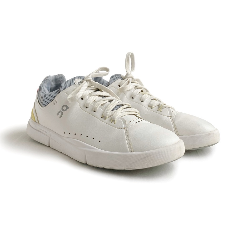 On Running On Cloud Roger Sneakers